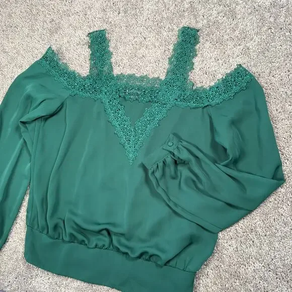 Bebe Green Lace Mesh Open Shoulder Top M Fairy Grunge Romantic Gothic Cottage - Picture 2 of 8